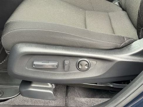 Used 2024 Honda CR-V EX image 10