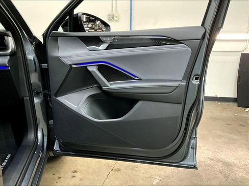 New 2026 Volkswagen Tiguan SE R-Line image 29