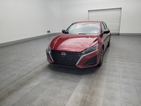 Used 2024 Nissan Altima 2.5 SV image 15