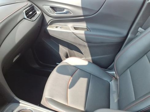 Certified 2024 Chevrolet Equinox RS w/ RS Leather Package AWD/4WD image 16