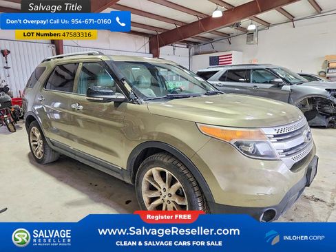 Used 2013 Ford Explorer XLT image 2