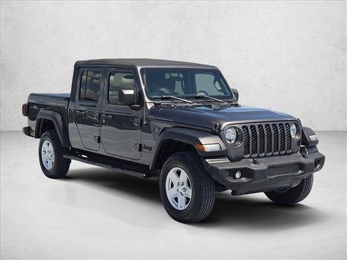 Used 2020 Jeep Gladiator Sport w/ Quick Order Package 24S AWD/4WD image 3