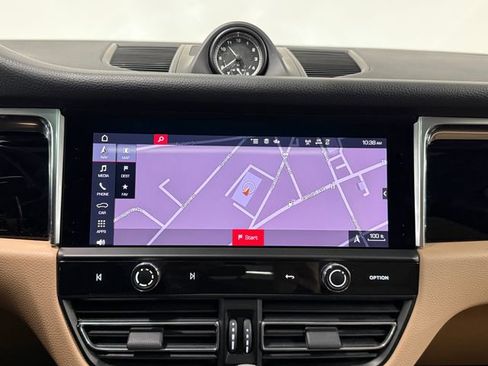 Certified 2023 Porsche Macan Turbo image 26