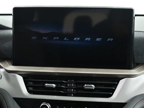 New 2026 Ford Explorer Active AWD/4WD image 9