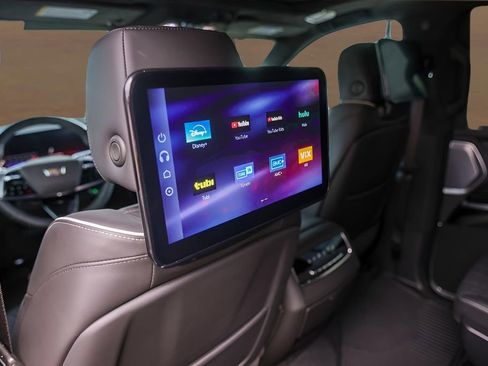 Certified 2025 Cadillac Escalade V w/ LPO, Floor Liner Package AWD/4WD image 26