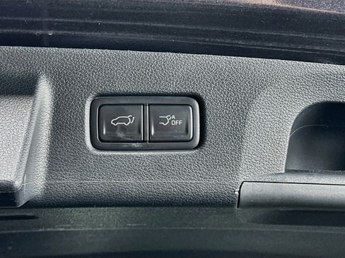Used 2025 Kia Telluride S FWD image 32