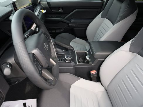 New 2025 Toyota Tacoma TRD Off-Road image 17