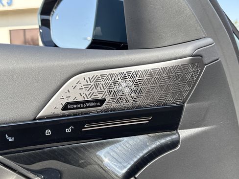 New 2026 BMW 530i w/ Executive Package RWD image 12