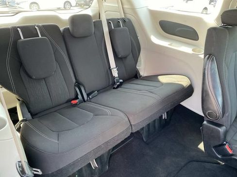 Used 2023 Chrysler Voyager LX FWD image 27
