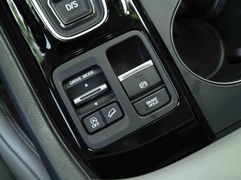 Used 2024 Honda Pilot EX-L image 28