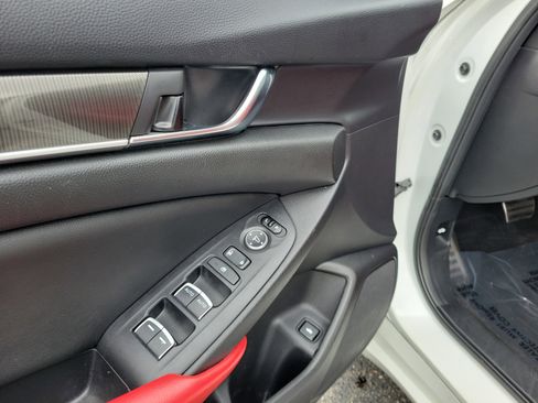 Used 2021 Honda Accord Sport image 18