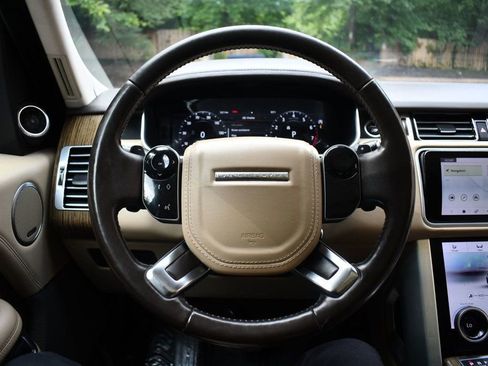 Used 2018 Land Rover Range Rover HSE image 29