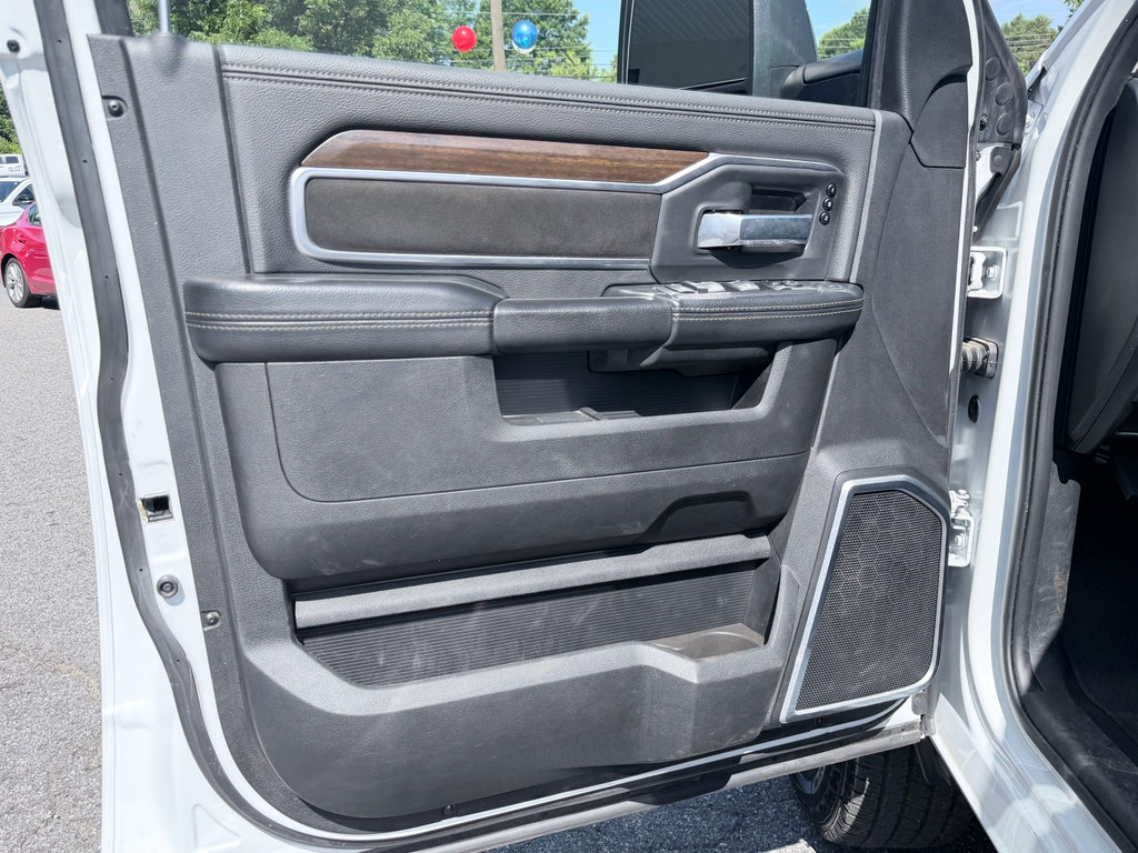 Used 2024 RAM 2500 Laramie AWD/4WD image 31