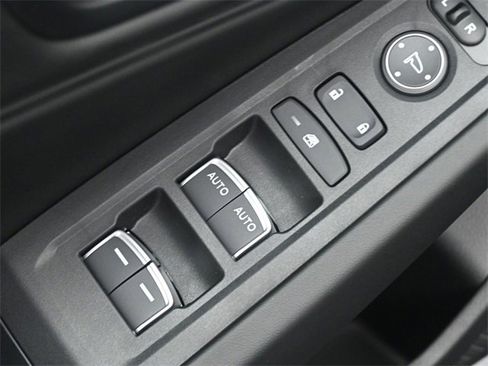 New 2025 Honda Accord SE image 13