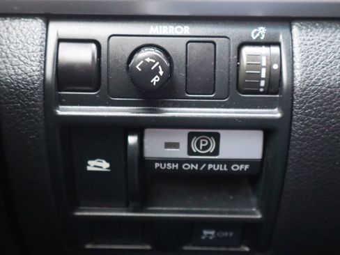 Used 2013 Subaru Outback 2.5i Premium w/ Popular Pkg 1B image 28