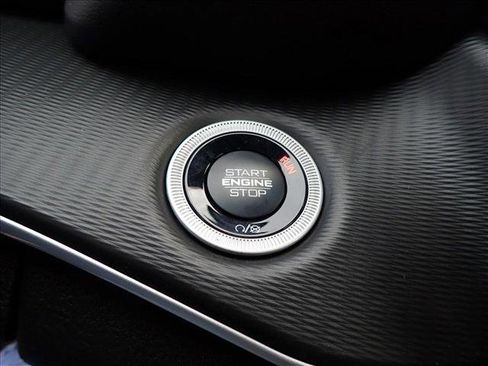 New 2025 Jeep Grand Cherokee L Altitude image 23