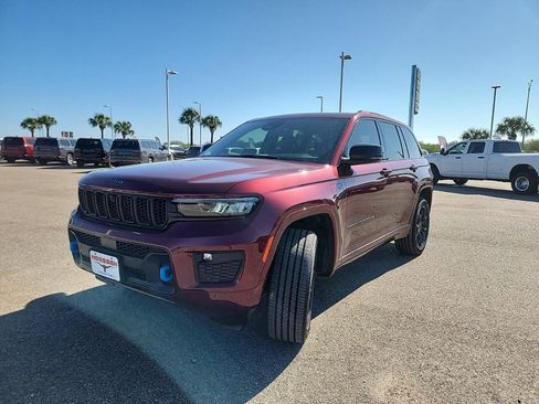 New 2025 Jeep Grand Cherokee Limited 4xe AWD/4WD image 3