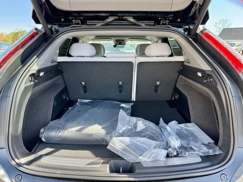 New 2025 Cadillac Optiq Sport 1 w/ LPO, ONYX Package image 35