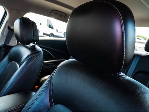 Used 2014 Buick LaCrosse Leather w/ Driver Confidence Package FWD image 10