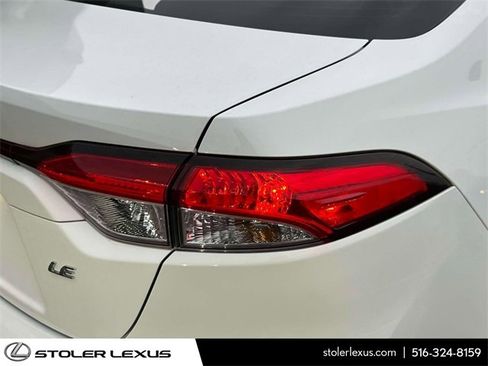 Used 2021 Toyota Corolla LE image 14