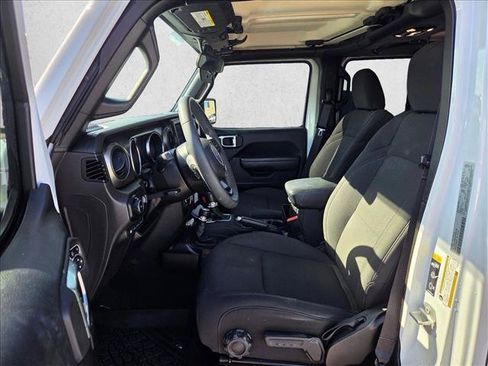 Used 2023 Jeep Wrangler Unlimited AWD/4WD image 10