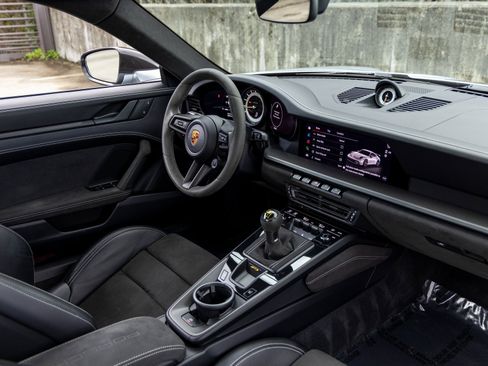 Used 2022 Porsche 911 GT3 image 48