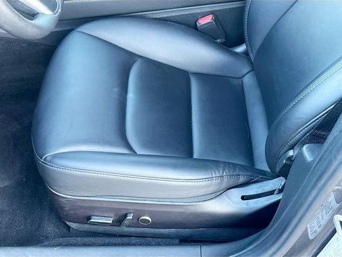 Used 2023 Tesla Model 3 Standard Range RWD image 19