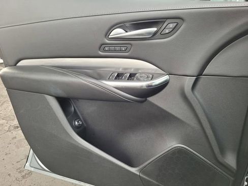 Used 2024 Cadillac XT4 Premium Luxury image 14