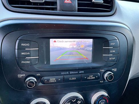 Used 2016 Kia Soul + image 26