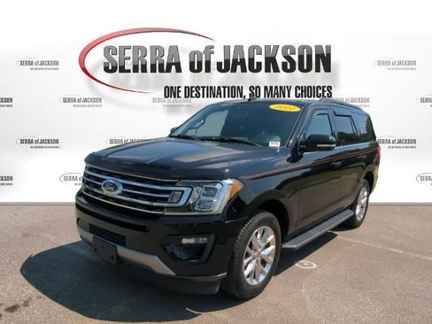 Used 2020 Ford Expedition XLT w/ Equipment Group 202A RWD image 4