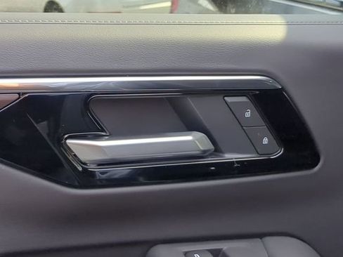 New 2026 Chevrolet Suburban LT w/ Comfort Package image 36