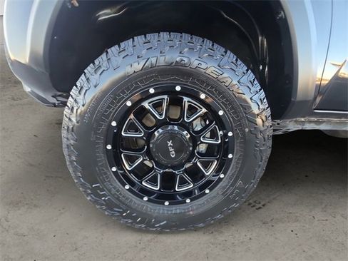 Used 2021 Toyota Tacoma TRD Off-Road image 14