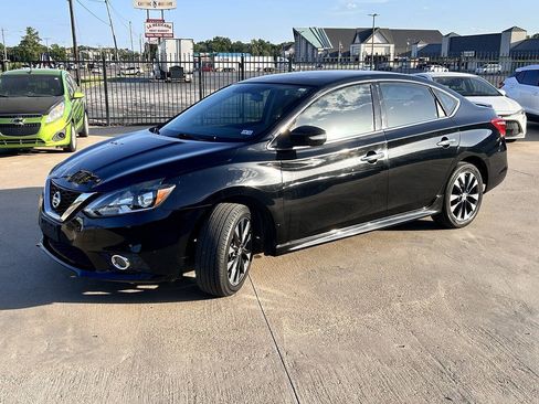 Used 2016 Nissan Sentra SR FWD image 39