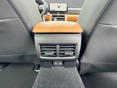 Used 2026 Lexus IS 350 F Sport RWD image 18