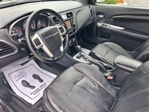 Used 2013 Chrysler 200 Limited FWD image 11