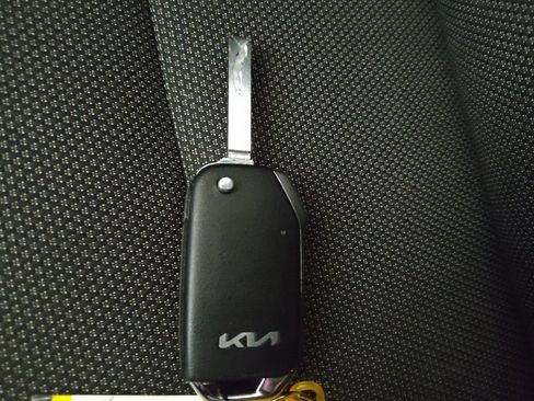 Used 2022 Kia Forte Sedan image 32