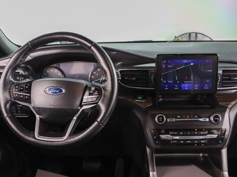 Used 2020 Ford Explorer Limited w/ Class III Trailer Tow Package image 17