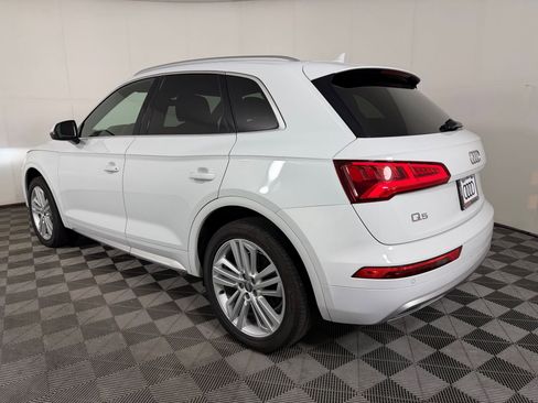 Used 2019 Audi Q5 2.0T Premium Plus w/ Premium Plus Package AWD/4WD image 3