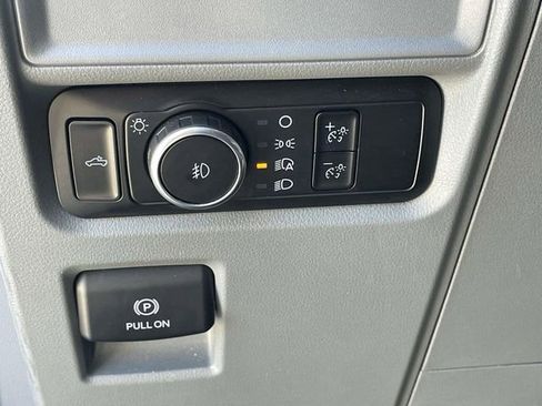 Used 2023 Ford F150 XLT RWD image 14