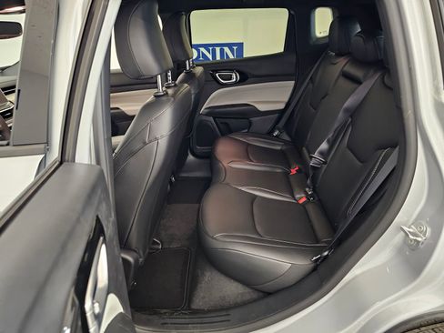 New 2026 Jeep Compass Limited image 32