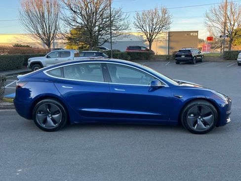 Used 2018 Tesla Model 3 Long Range image 8