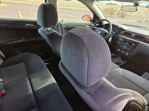 Used 2016 Chevrolet Impala Limited LS image 34