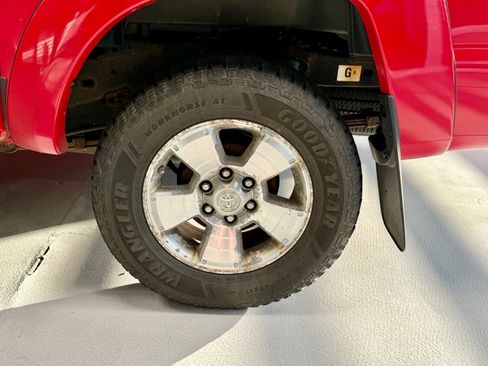 Used 2006 Toyota Tacoma 4x4 Double Cab w/ TRD Sport Pkg #1 image 4