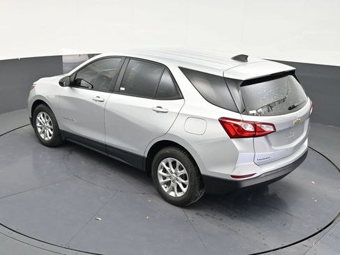Used 2021 Chevrolet Equinox LS FWD image 14