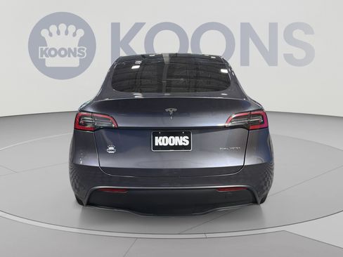 Used 2023 Tesla Model Y Long Range AWD/4WD image 5