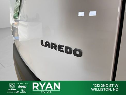 New 2026 Jeep Cherokee Laredo AWD/4WD image 30
