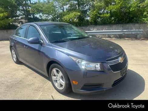 Used 2014 Chevrolet Cruze LT FWD image 3