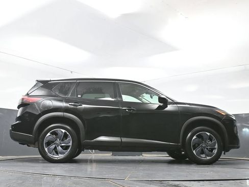 Used 2025 Nissan Rogue SV FWD image 49