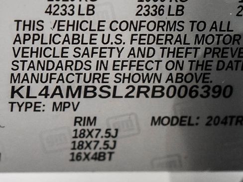 Used 2024 Buick Encore GX Preferred FWD image 27