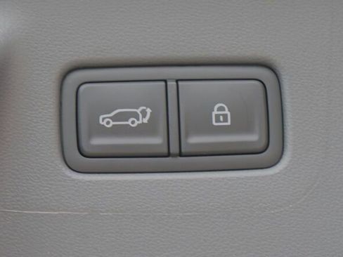 Used 2026 Hyundai Santa Fe SEL image 18